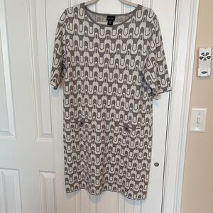Nicole Miller Gray & Cream Geometric Knit Midi Dress